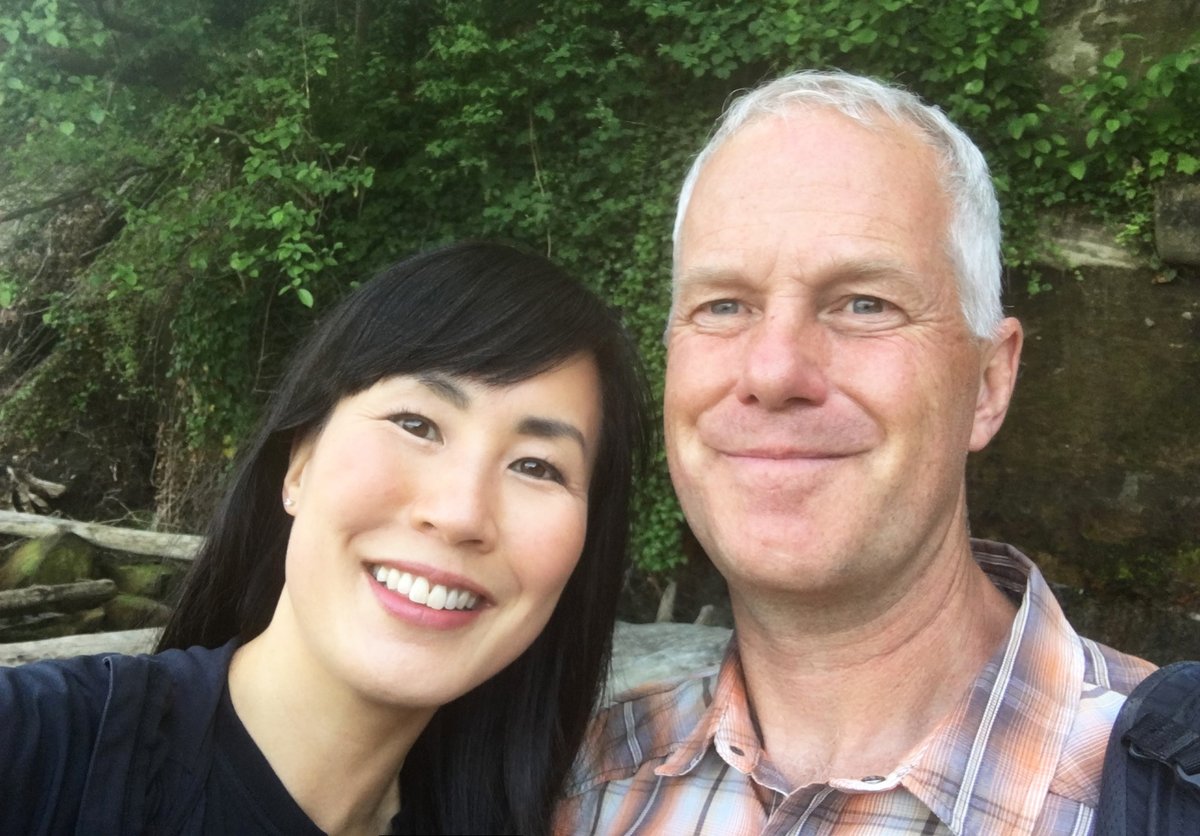 Two @CAPE_ACME Presidents, one great beach walk.
Thanks @jvipondmd for the always-inspiring catch up today. Could not be prouder to stand on the shoulders of this giant.
#healthyfuture #healthybynature