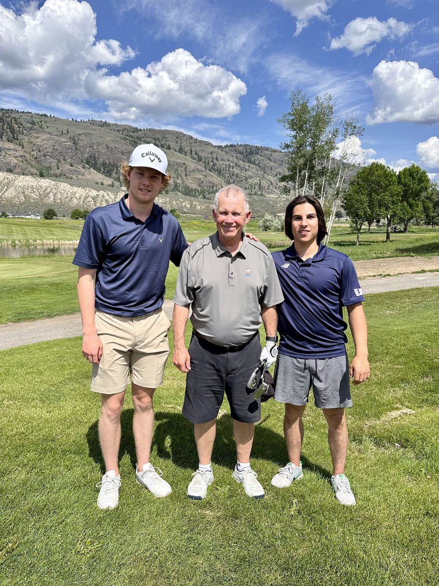 Thanks to the <a href="/TheWHL/">Western Hockey League</a> Commissioner for the pic! 

<a href="/benthornton1404/">Ben Thornton</a> 
<a href="/carterstreek/">carterstreek</a>