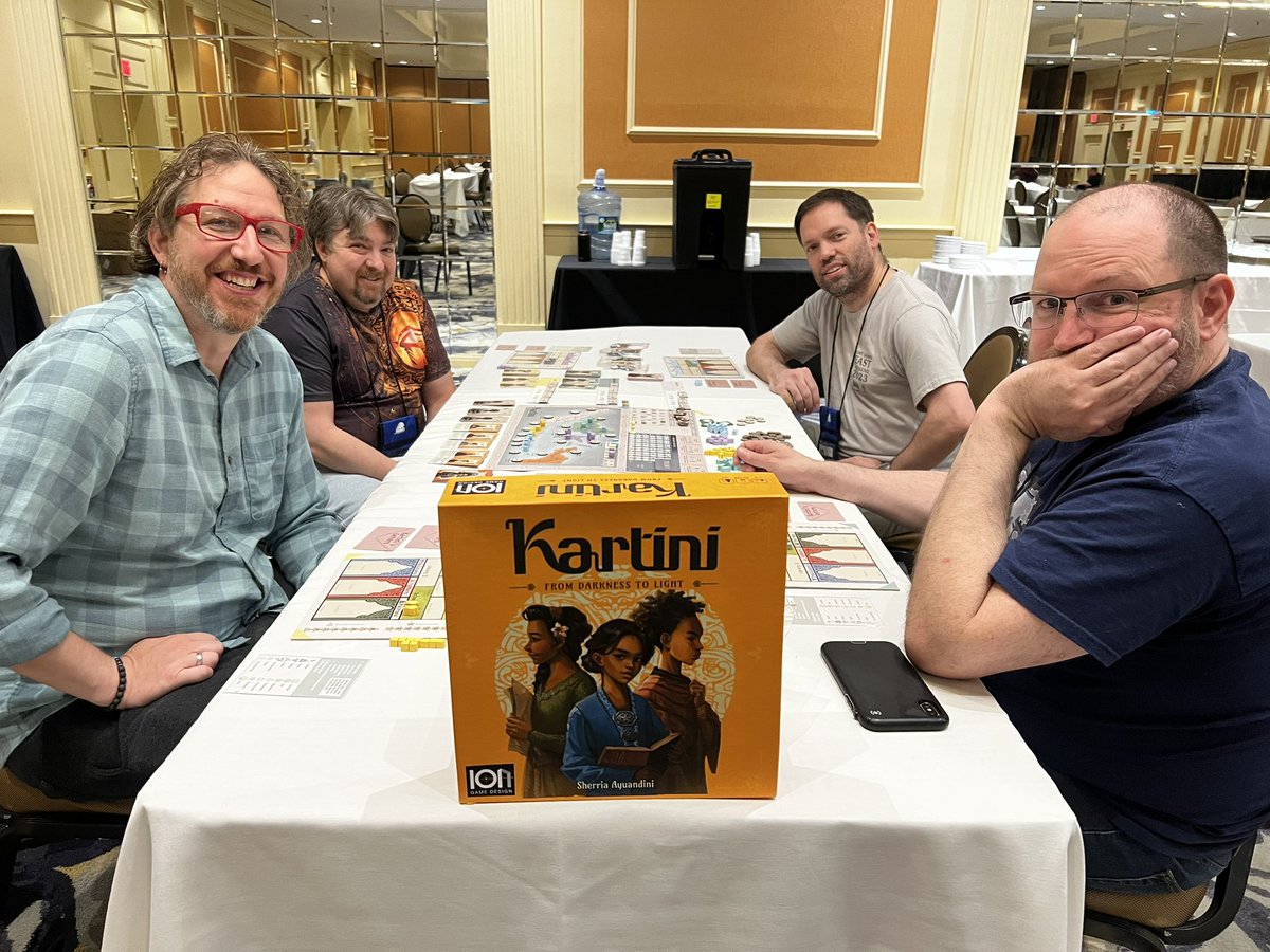 HeavyCardboard's tweet photo. The prototype of @ZenobiaAward finalist Kartini From Darkness to Light by Sherria Ayuandini hit the table as folks got an overview from Edward.
A Yin Yang teach from Edward and Martin.
Marrakesh getting a last minute play.
And some Century A New World. - #heavycon6 https://t.co/DjIO50JriL