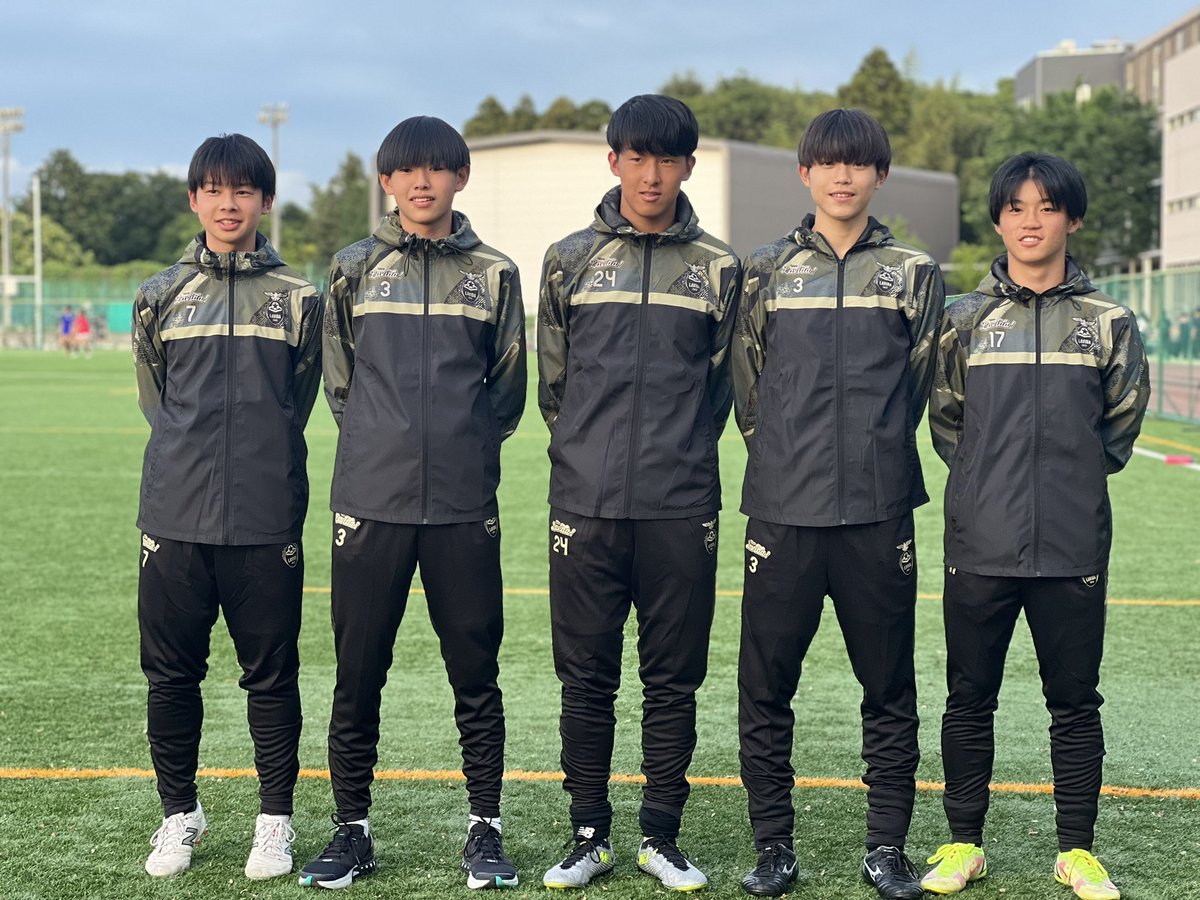 FCLAVIDA's tweet photo. またまた作ってしまいました❗️
新アイテムを"UNITED FIVE"で😄
今回はアンセムジャケットとトレーニングパンツのセットアップです^ ^
もちろんフルデザインでパンツのシルエット、カラーの色味まで細部までこだわり作りました👍
【#UNITEDFIVE Twitter】
https://t.co/JcEqcTnkiG https://t.co/2MfjqzI8pI
