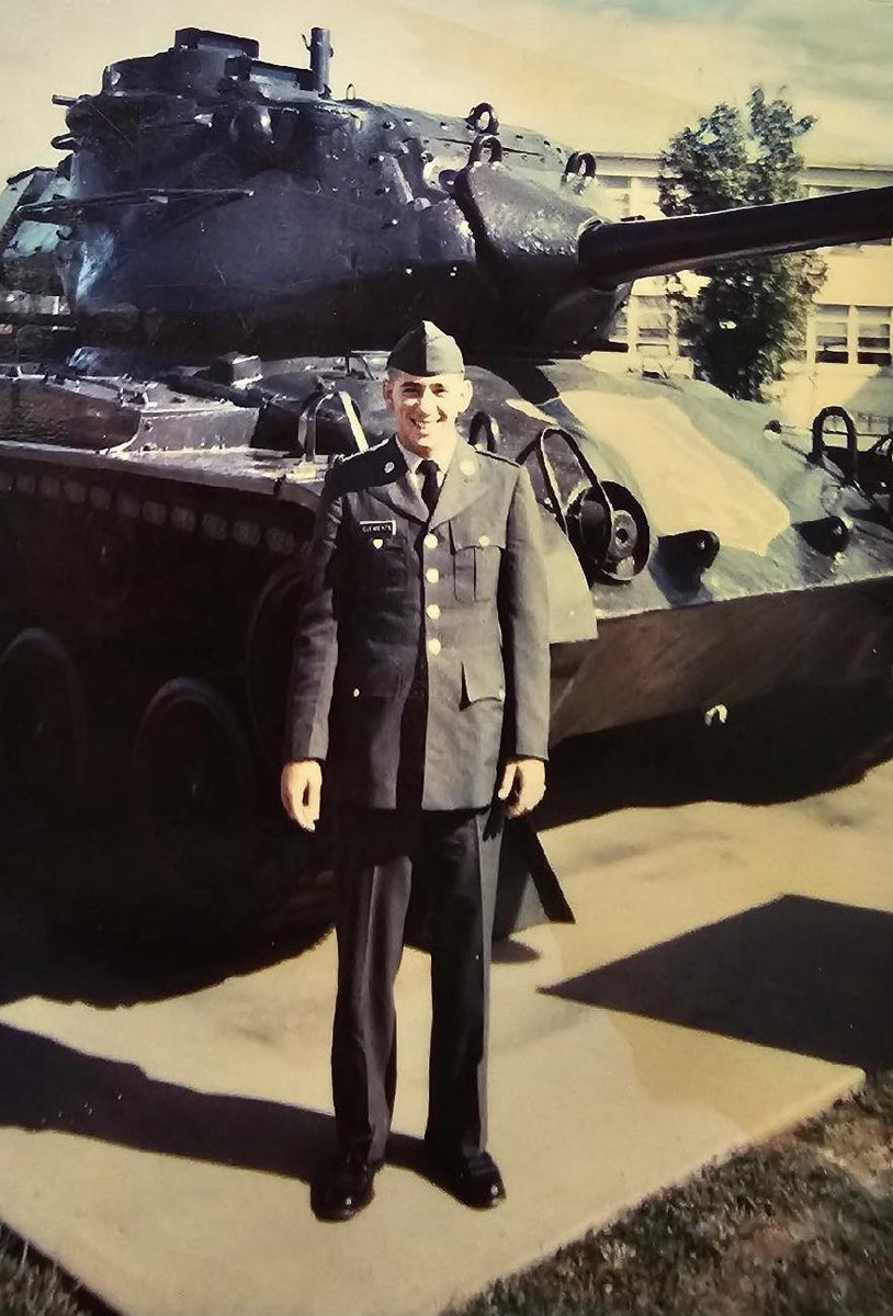 C_Clements's tweet image. To every soldier who answered the call to serve our country and to protect our freedoms, thank you!  🙏 Your sacrifice is respected, admired and honored! Happy Memorial Day! God bless you all and God bless the USA. 🇺🇸