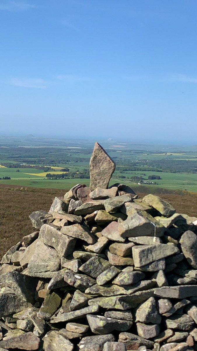 Managed my 1st summit whilst hillwalking since injuring my back, in the Lammermuir Hills last night. Not a big one, only around 400m, but nice to feel relatively ok this morning! Iconic East Lothian landmarks in the distance… #BassRock #NorthBerwickLaw #VisitEastLothian