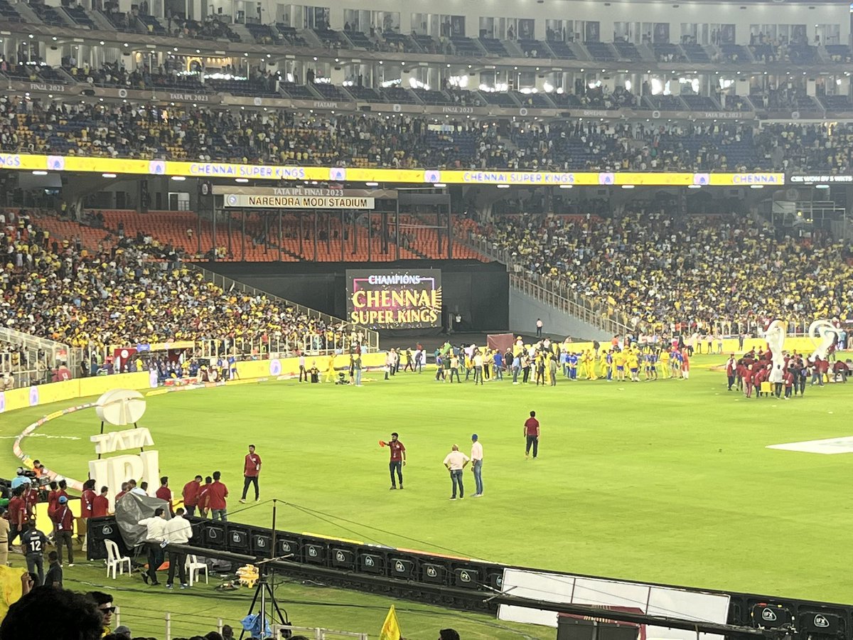 OneSuffixOne's tweet image. About last night #YellowNation  @ChennaiIPL