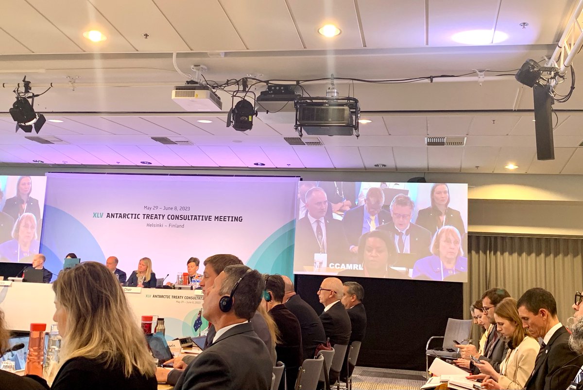 Now at #ACTM45  #CCAMLR
reports on CCAMLR-SM-III
Third Special Meeting of the Commission that will take place in 
Santiago, #Chile 🇨🇱 
Monday, 19 June 2023
@Minrel_Chile @inach_gob ⬇️ 
meetings.ccamlr.org/en/ccamlr-sm-i…
#Antarctica #Antarctic