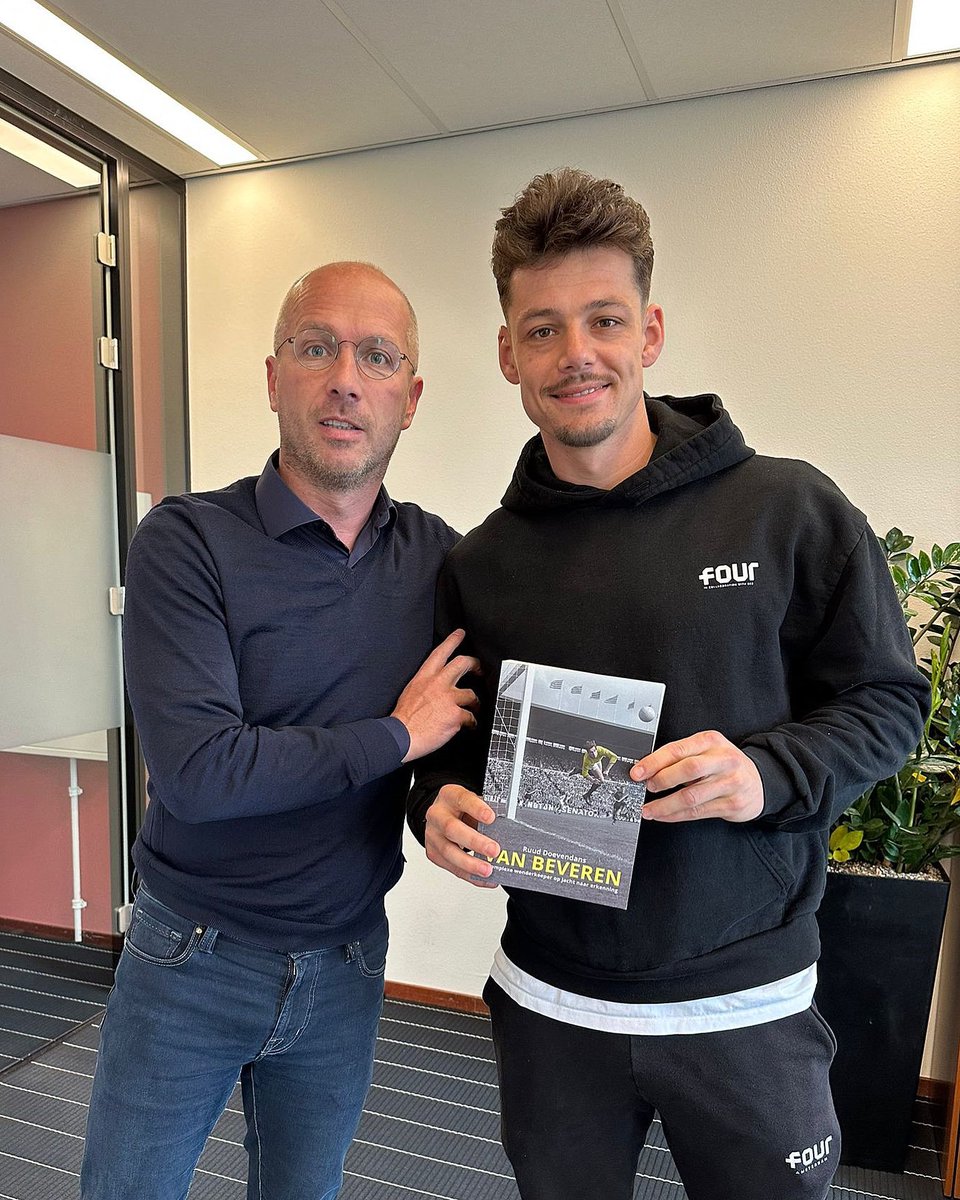 Van Beveren, de biografie tweet media