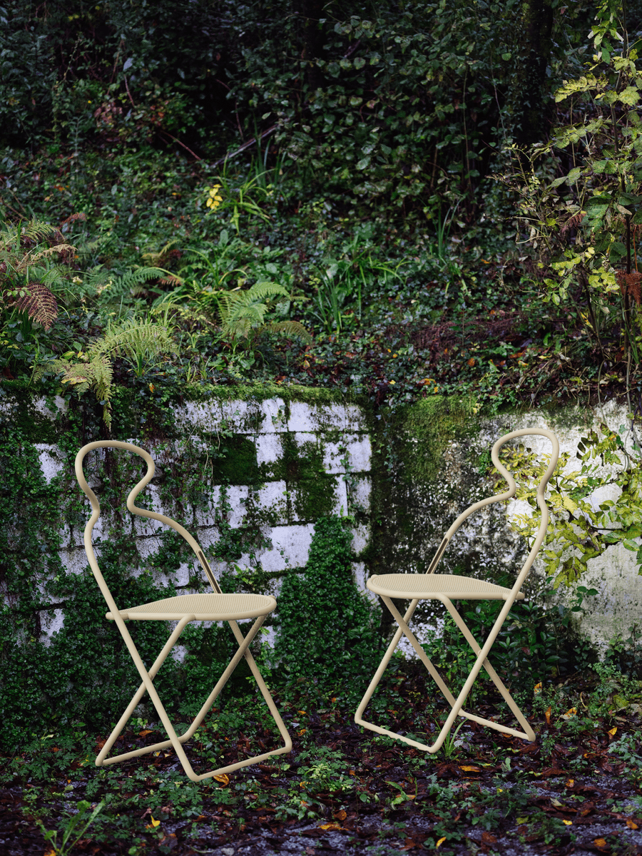 dekorama2's tweet image. Преклопен стол Венера = уметноста и функцијата се испреплетуваат. Инспириран од Венера од Вилендорф, оваа преклопна столица ја доловува суштината на историјата и дизајнот. behance.net/gallery/163787…
#VenusFoldingChair #ArtMeetsFunction #InteriorDesign