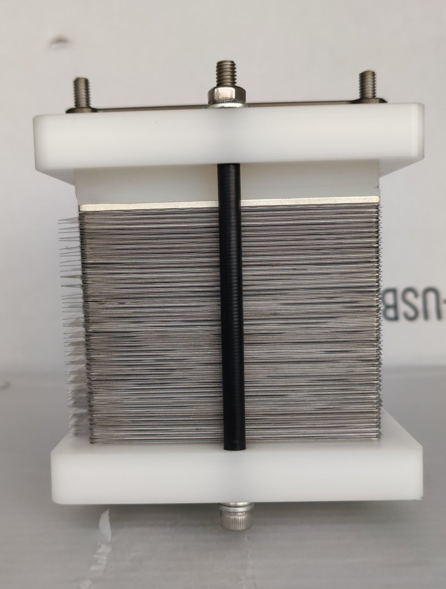 Cherry854957833's tweet image. 20230530-This is our 3KW LC Stack. MPN no. T-YF05-3FCStack. It&apos;s with 3KW,30V,100A,150Kpa,2KG,213*128*128. We are going to ship to our customer in Europe. If you are also need it please contact with me freely. WhatsApp: +86 13642632716.#Hydrogengenerator #Hydrogenelectrolyticcell