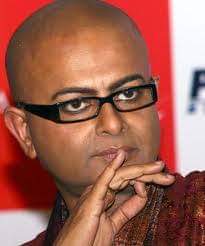 Hv missed you all these years Ritu Da.  49 ws no age to leave the world. U had so much more to offer, to share with us. U are one of the few who portrayed women &relationships so beautifully &sensitively...left us at a loss. 
Stay at peace wherever U r Ritu Da!!
#RituparnoGhosh