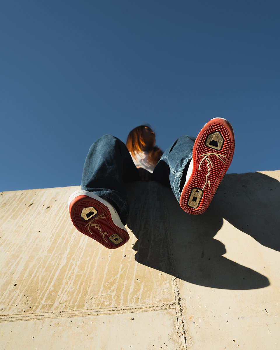 Flaneurz's tweet photo. MAY DROP

| https://t.co/ahg6hPb5UY |

Lock your Karl Kani and skate all day long

Drop: KARL KANI 89 UP - White Red / Premium White rolling part

#flaneurz #rollerskate #karlkani #maydrop https://t.co/pzc7YGWbTM