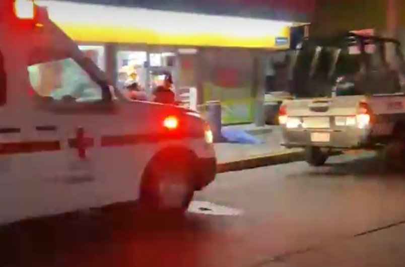 ChismitoJarocho's tweet image. #ChismitoJarocho 🚨 ALERTA 🚨 📷 TRAS REPORTE EFECTUADO EL PASADO VIERNES, EL JOVEN FUE ENCONTRADO MUERTO LA NOCHE DEL LUNES. Fotos cortesía de #VEA. @AyuntamientoVer @PatyYunes #VeracruzCiudadYPuerto #PaTiPalPuerto #VeracruzPuerto #Jarochos #Veracruz2023 @CruzRojaVerBoca @DIFVer