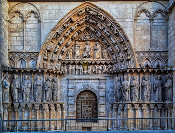 Gothic&Romanesque_Art tweet media