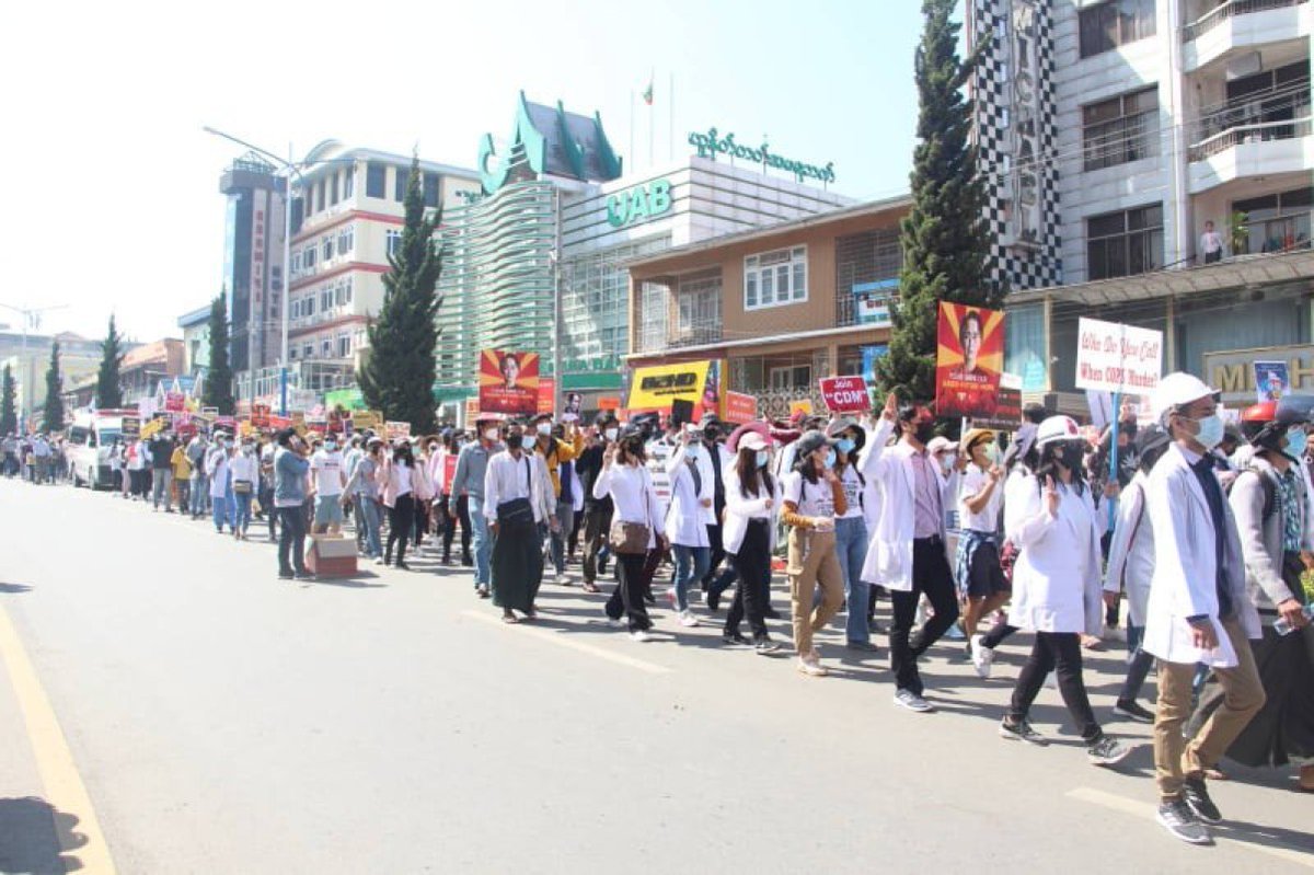 Before the 2021, there were 103,214 medical professionals, doctors, nurses, lab technicians in all of Myanmar. 47,254 of the total walked out of their posts as CivilDisobedienceMovement CDM under @NUGMyanmar CRPH. Causing many deaths on 3rd COVID wave due to shortage of staffs.