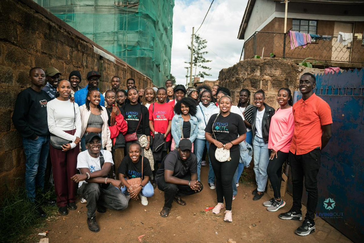 We commemorated #MenstrualHygieneDay  at Mary Faith Rescue Centre. In collaboration with @LivingOut254  we engaged the adolescent girls at the home in #menstrualeducation and donated #sanitarypads.  Shout out to our #volunteers for the good work in making the day a success!