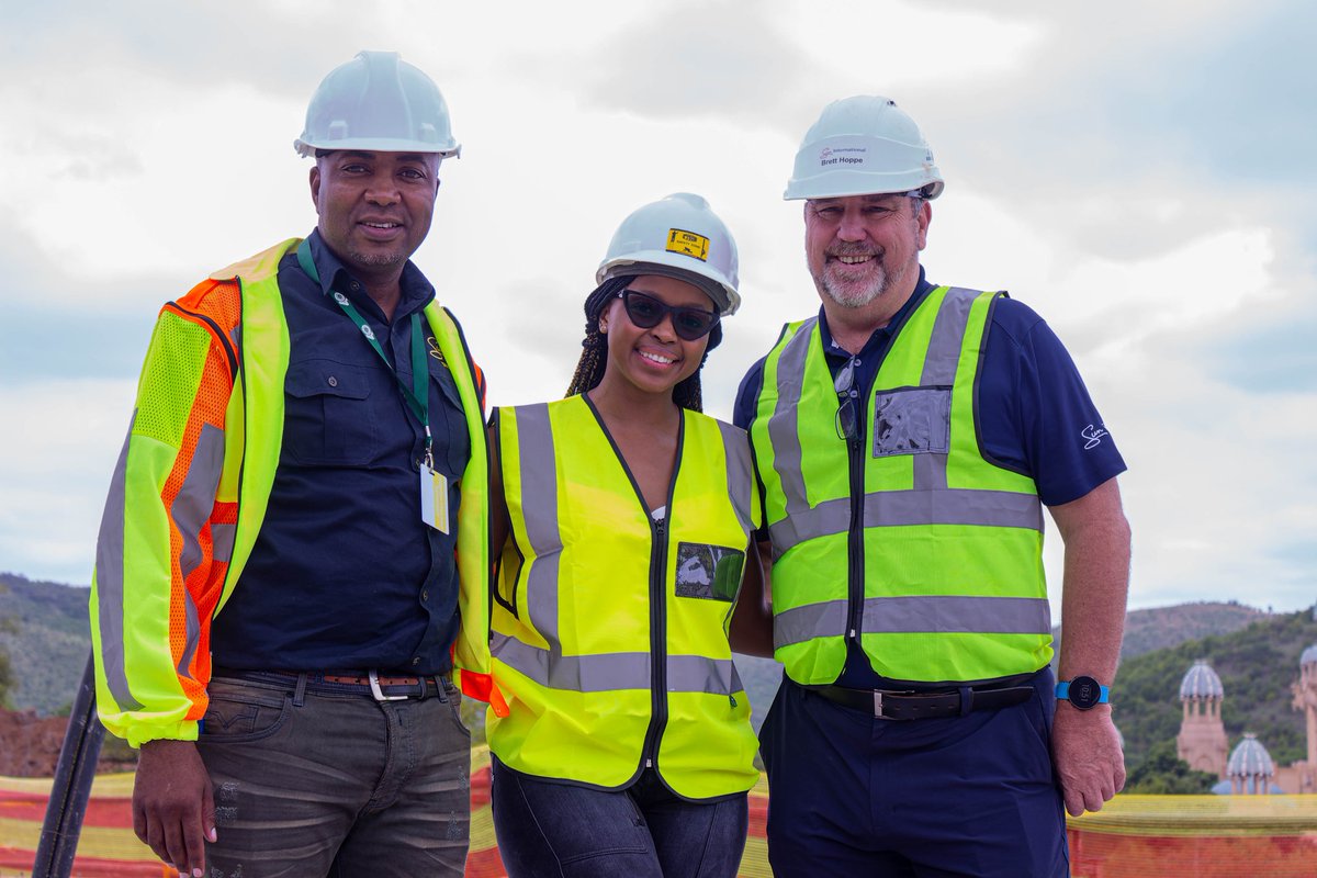 Female-led construction company awarded part of Sun City’s Vacation Club’s expansion project. More on this: ngoconnectsa.org/sun-city-empow… #SuccessStory #WomenEmpowerment #WomenInLeadership