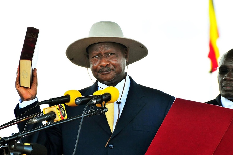 🔴 Resmen yasalaştı: Uganda Devlet Başkanı Yoweri Museveni, LGBT'lilere idam cezası öngeren yasayı onayladı.