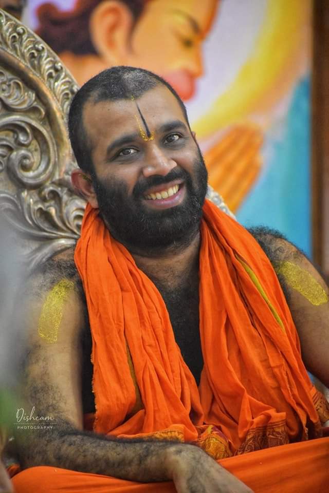 YouthofGsb's tweet photo. Deeksha Sweekar divas of Kashi Mathadipati Shrimath Samyameendra Tirtha Swamiji 🙏
#YouthofGSB #KashimathSamsthan https://t.co/vMjs2Xjns1