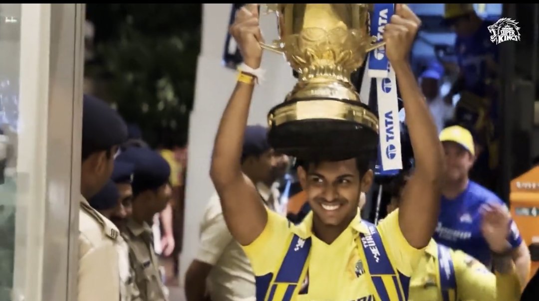 CricCrazyJohns's tweet photo. Ruturaj in 2021 &amp; Pathirana in 2023.

The future stars of CSK. https://t.co/G8l7YRwLDi