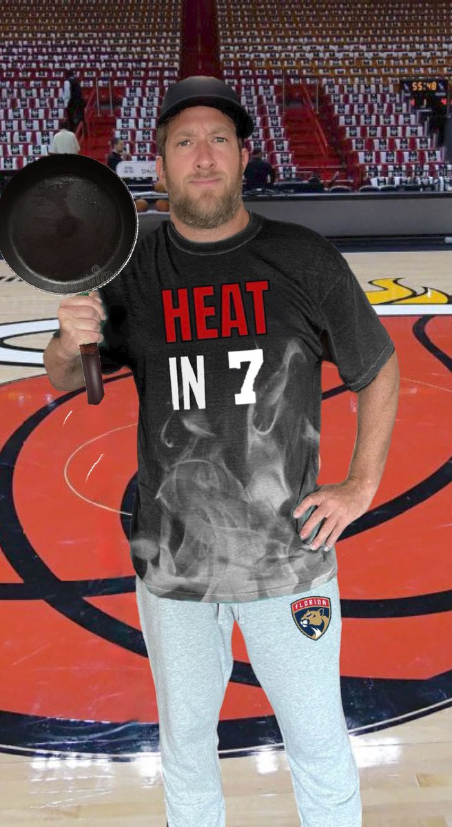 PhaseIIMike's tweet photo. @stoolpresidente @stoolpresidente this you? Can’t wait to see you on 49th Street representing SFL Teams now that your a Miami resident. https://t.co/SEGYlQFD2x