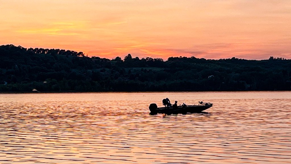 The sun is gone, the lake is dark & the quiet hum of bugs is reassuring. 
#LakeLeelanau we’ve missed you.

#Friends #Family #simplicity #timetogether