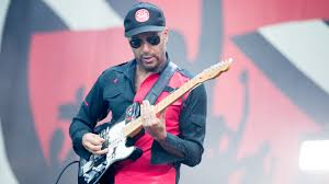 crockpics's tweet photo. Happy 59th Birthday to Tom Morello of Rage Against the Machine, born this day in Harlem, New York, NY. https://t.co/vtjlszylmV