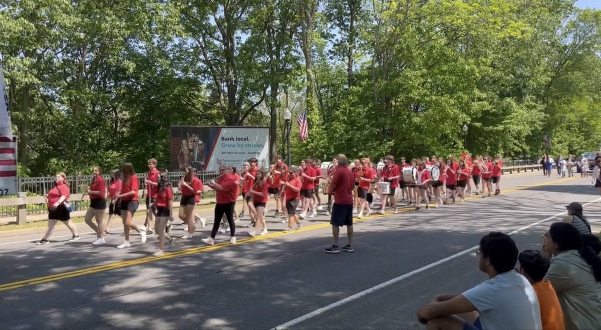 🇺🇸Remember and Honor🇺🇸 #MemorialDay2023 #southburyparade #pomperaugmarchingband
