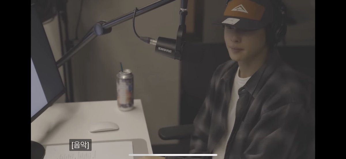 ghostbinn's tweet image. Se me partió mas el alma cuando se le vio tantito a nunu sus ojos llorosos.
Es injusto como la vida puede quitarte alguien tan importante para ti en un segundo.