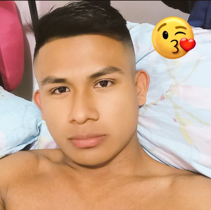 Social446375683's tweet photo. Nadie me quiele ☹️ https://t.co/RmA9U5cQ0I