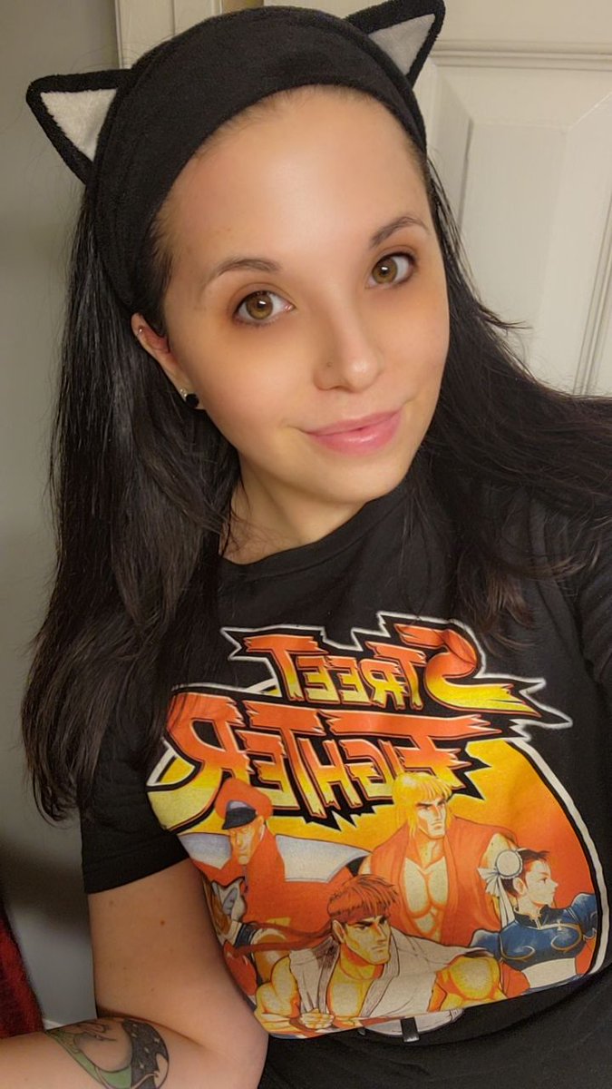 CryDeviMay's tweet image. Skincare ✔️ Hot Tea ✔️ Nightly Cozy Game Commencing...🎮 #nightlyroutine #selfcare