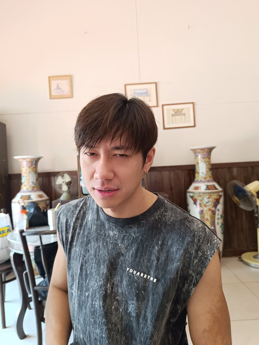 <a href="/RachataJam/">Jam Rachata</a> วันแรกก็ยังไม่ตื่น😂 #เปิดกล้องLOAส่องแจมฟิล์ม
