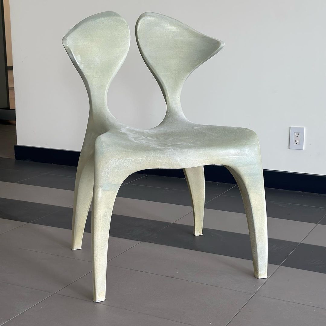 esun3dfilament's tweet photo. 🪑3D Printed Chair by @3dman.ca
15 kilos of eSUN PLA+ and takes 6 days to print.
Size: 75 cm high x 54 cm long x 51 cm wide
Printer: Modix Big Meter
.
.
#3dprintedobject #3dprinting #3dprint #3dmodeling #furnituredesign #3dart #3dartwork #3dartist #inovation https://t.co/olYPIuatea