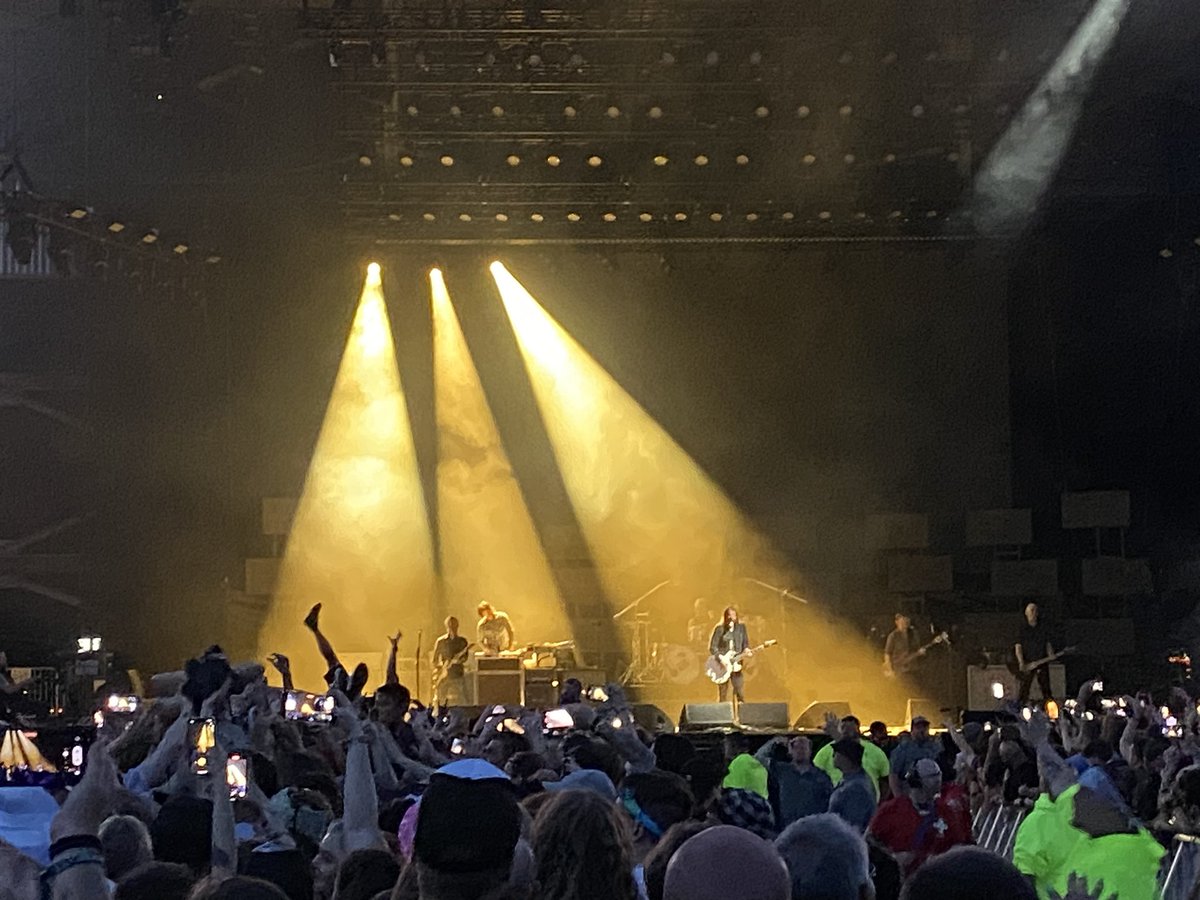 robkrohn's tweet photo. @foofighters @SonicTempleFest Never thought we’d get to see you in concert again. Great to have you back. Thank you. https://t.co/nCtcg7Hzt2
