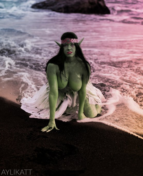 Melisentia, Goddess of Poison New set is now live! https://t.co/misG6qOybB<a href="/tag/soon"class="tags"><span>#soon</span></a>