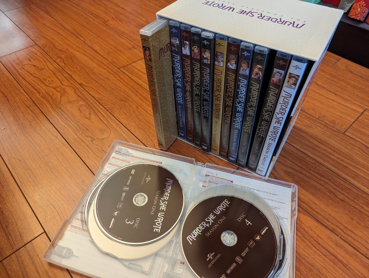 Murder She Wrote is amazing in so many ways! I can't believe I haven't seen most of it. It doesn't appear to be available online so I'm resorting to buying it on DVD. At least it's not VHS!