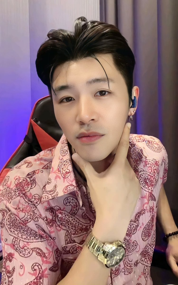 art_tinwiphat's tweet photo. อีกนิดจะพุ่ง ออกจอไปหาแล้วนะค้าบบบบ 🤭😚🥰

#ARTTIN #อาร์ตติณณ์ #บ้านอาร์ตติณณ์ https://t.co/IOB8HcUPld
