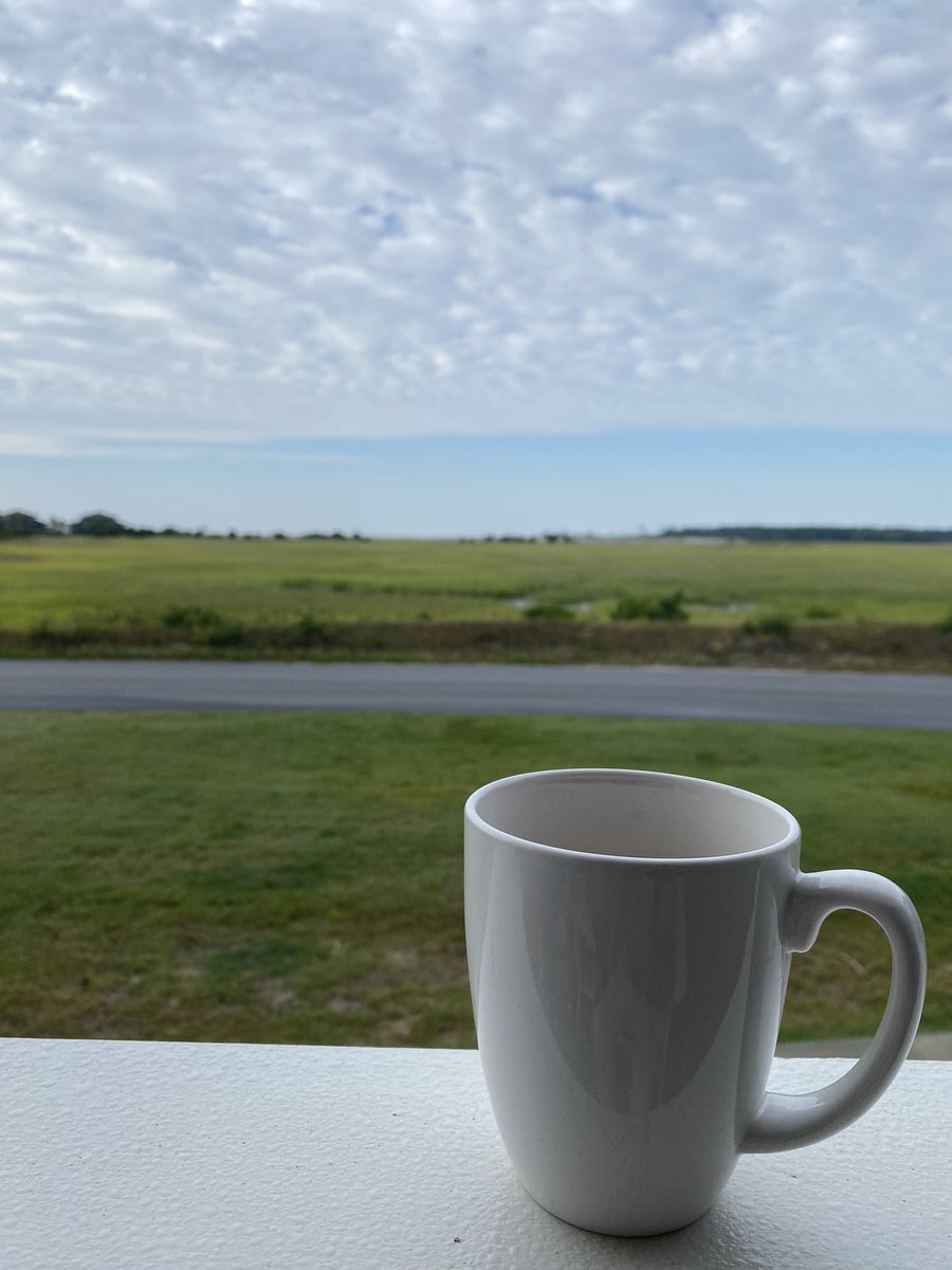 taburrell's tweet image. Pictures are finally up of our humble Oceanside abode ☺️ We are still accepting direct bookings! The last week of June is still available and several week days in July! Reserve some quality beach time now 😎🏝️🫶🏻 DM for more details on availability. #harborislandsc