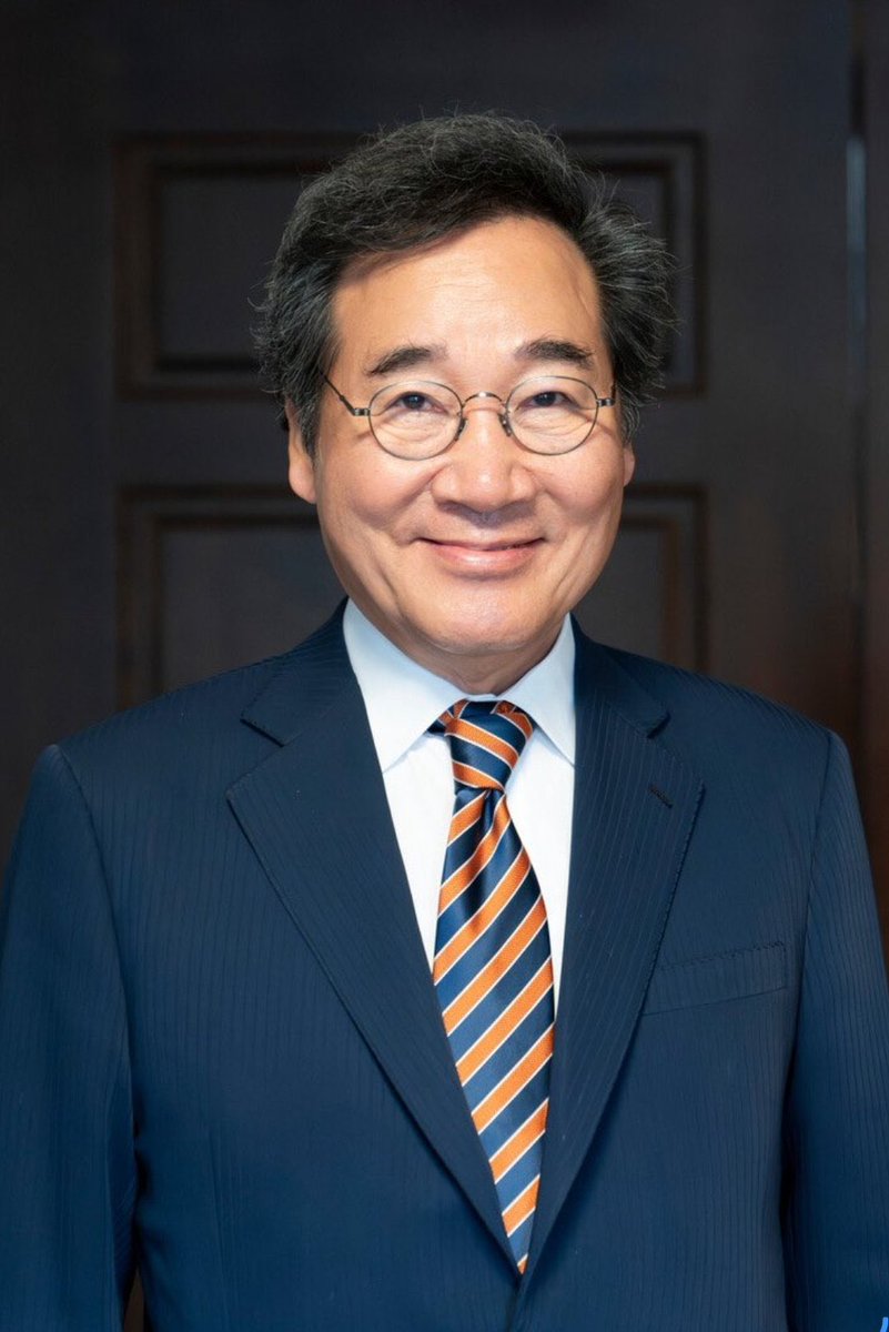 #이낙연 대표님 6월 24일 토 오후2시 귀국
인천공항 가득차게 환영 많이 와주세요💙