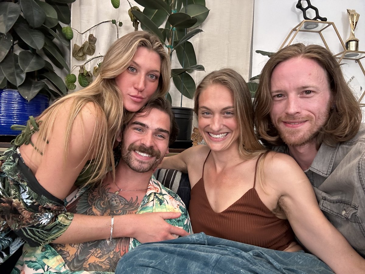 addison on Twitter "RT sexy_hippies LIVE 🔴 NOW on chaturbate with