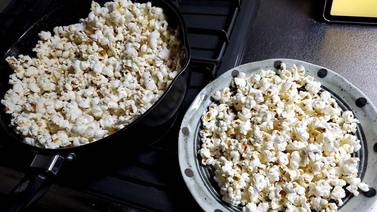 カレー皿にいれても尚この残量…🍿 https://t.co/9xqihyrdhn