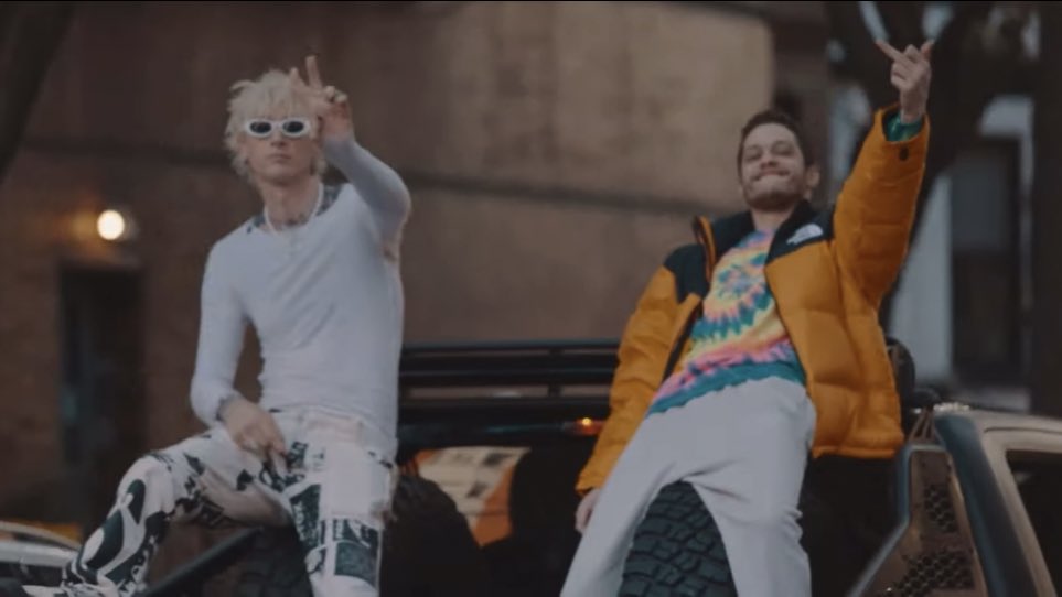 mgkscandy's tweet image. this duo never misses