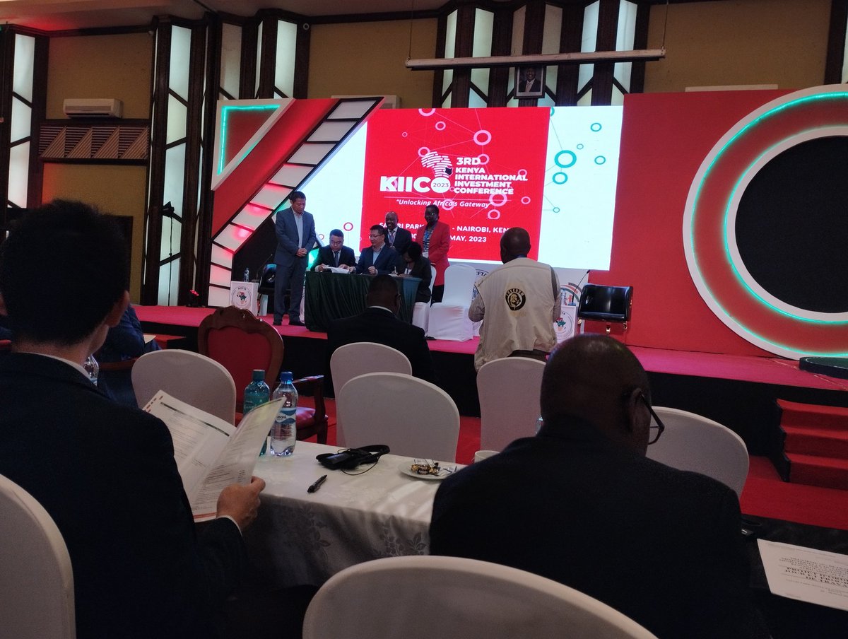Day 2 of Kenya International Investment Conference #KIICO2023 discussion about Unlocking Africa's Gateway.
We are learning more on available opportunities to do businesses and networking with investors across Africa.
#YouthChamps4sdgs