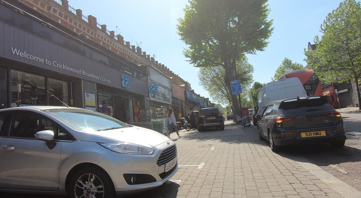 Cricklewood pavement parking…where is safe to walk?!