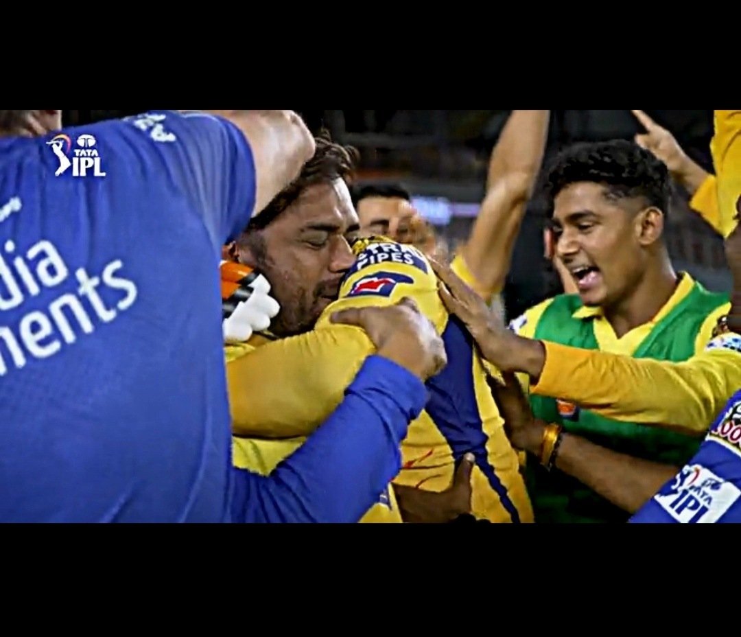 sarnab991's tweet photo. A man who seldom expresses emotion,
The endless joy and pride he has brought to our nation,
A legend who has groomed greats for eternity,
There are no words that can capture this very expression,
We love you Cap a.k.a @msdhoni❤️ https://t.co/mlalq0pWjU
