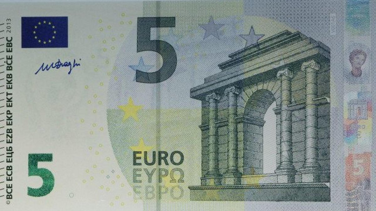 Tino_Bourse's tweet photo. 🙄Voici la chose qui a perdu le plus de valeur ces 30 dernières années 📉

💶Pour information, le salaire moyen en France en 1990, était d'un peu moins de 10 000 francs, soit près de 1500 euros.

Il y a 35 ans ❗️🥶 https://t.co/ONtt79q1ww