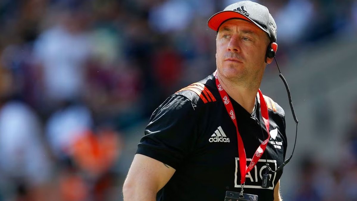 All Blacks sevens coach Clark Laidlaw will coach the #Hurricanes in 2024.
#Sports #FBCNews #FijiNews #Fiji #FijiSports 
More:  fbcnews.com.fj/sports/rugby/c…