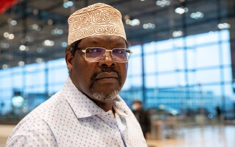nairobidiaries_'s tweet photo. Miguna Miguna: My Advice to Kenya Kwanza, President, Deputy President.Pull back. Listen to Kenyans
Read here>>>https://t.co/AI9VtEKvhO

Condolences Miguna Miguna Welcome to Kenya Anti-Homosexualitu Act 2023  Jason Statham University Mungiki https://t.co/72uRLvq4ej