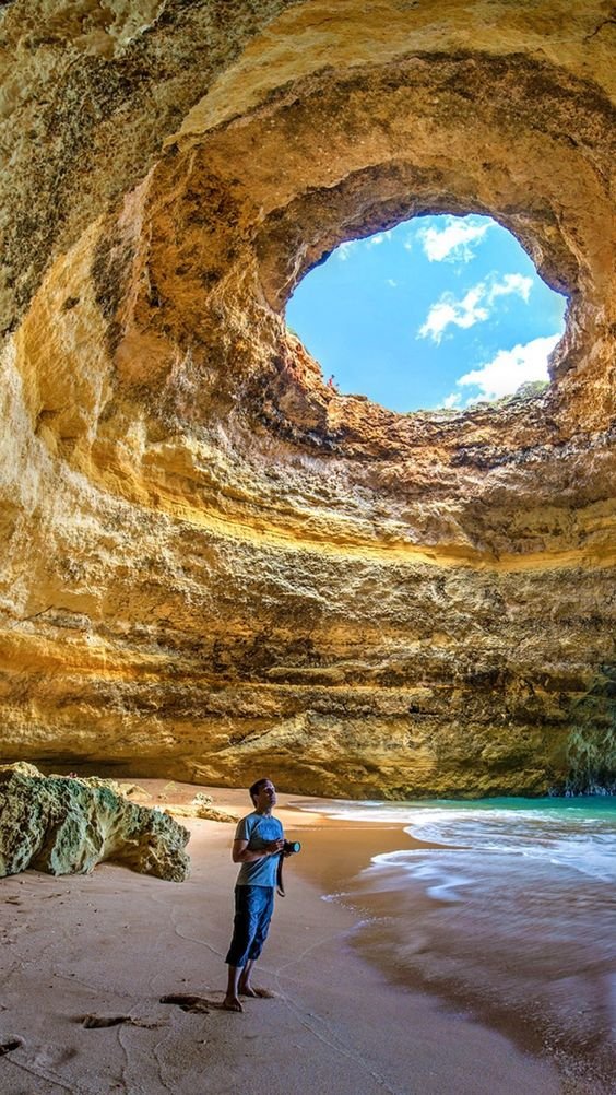💦💦💦💦💦💦💦💦💦💦💦💦 #TuesdayMotivaton #GoodMorningTwitterWorld #Stayblessing #PeaceAndLove #Gratitude #Follow4followback #Portugal 🇵🇹 #Benagil #Algave 🇵🇹#caves #exploremore #discover #travel #Beachlovers #surfing #scubadiving 🎥youtube.com/watch?v=Pq8kLS…
