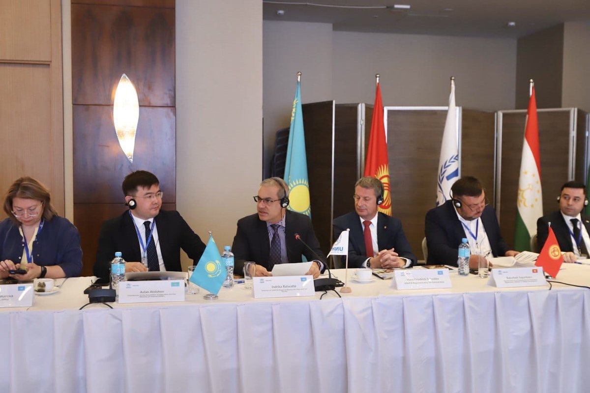 At roundtable on #statelessness in Kazakhstan today, I lauded Central Asian States for making great strides towards identifying, reducing + preventing statelessness.
At the heart of this progress are strong partnerships across governments, civil society and private sector. (1/2)