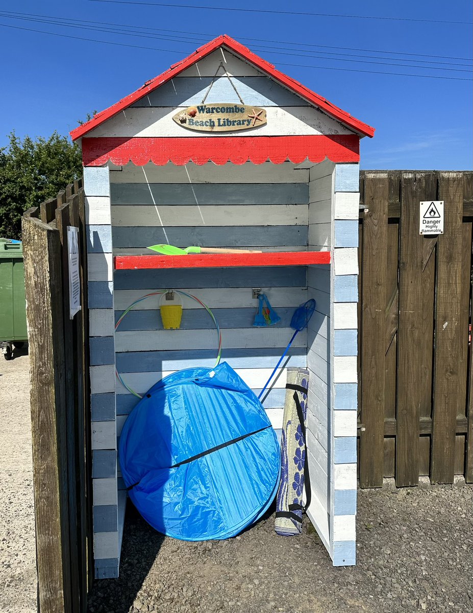 WarcombeP's tweet photo. Doing our bit to save the oceans! Warcombe Beach Toy Library is now open! All donations gratefully received!
#beachtoylibrary #saveourseas #plasticfreenorthdevon #protectourplayground #buylessplastic https://t.co/EMxWgjKHP2