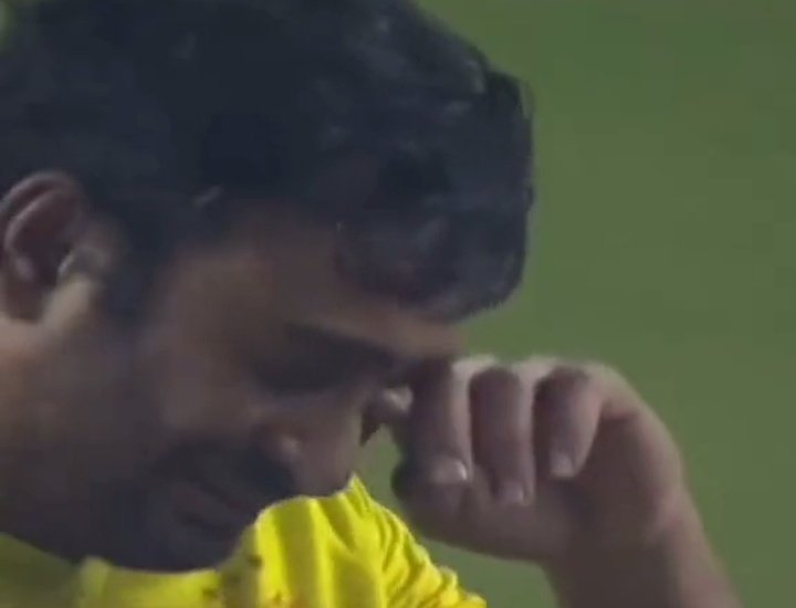 335Yash's tweet photo. This is the best gift for Ambati Rayudu from @ChennaiIPL what a career, what a player quite emotional ❤️ will never forget ur contribution 🏆
"THANK YOU RAYUDU"
#CSKvsGT #AmbatiRayudu
#ChennaiSuperKings #5thTitle #WhistlePodu https://t.co/7y98dgziV0
