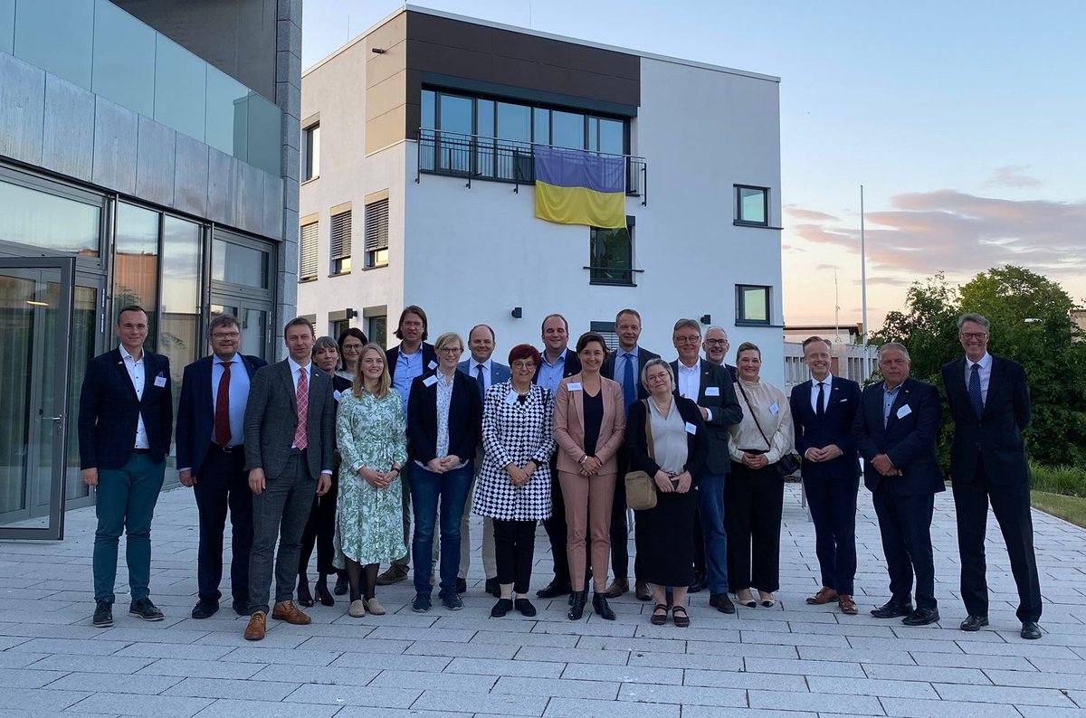 GermanAmbSWE's tweet photo. Triple Helix? How can academia, industry & society cooperate for sustainable solutions? Prof. Archenti from @KTHuniversity sets off visits of two 🇩🇪 @Bundestag-committees – Education, Research and Economic Affairs – to a great start. @MGrosseBroemer @HolgerMannLE https://t.co/JhER5cIfTZ